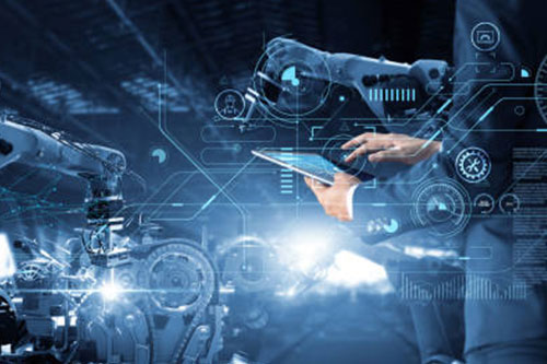 在智能合约审计中，通常使用哪些工具和技术？