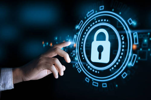 如何保障智能合约的安全性，避免常见漏洞？