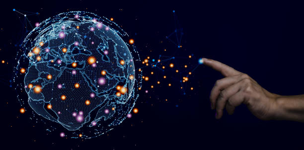 对于去中心化应用，如何有效审查其与智能合约交互的安全性？