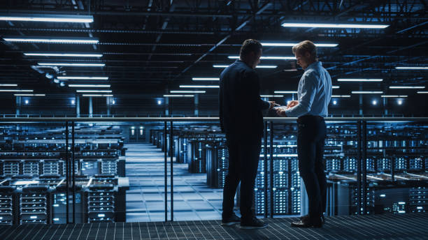 分叉过程中，节点如何确保数据的一致性和安全性？