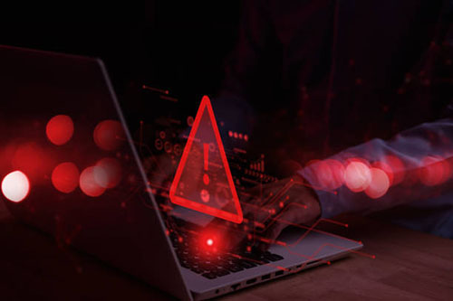 如何在智能合约中实现身份验证与权限管理？